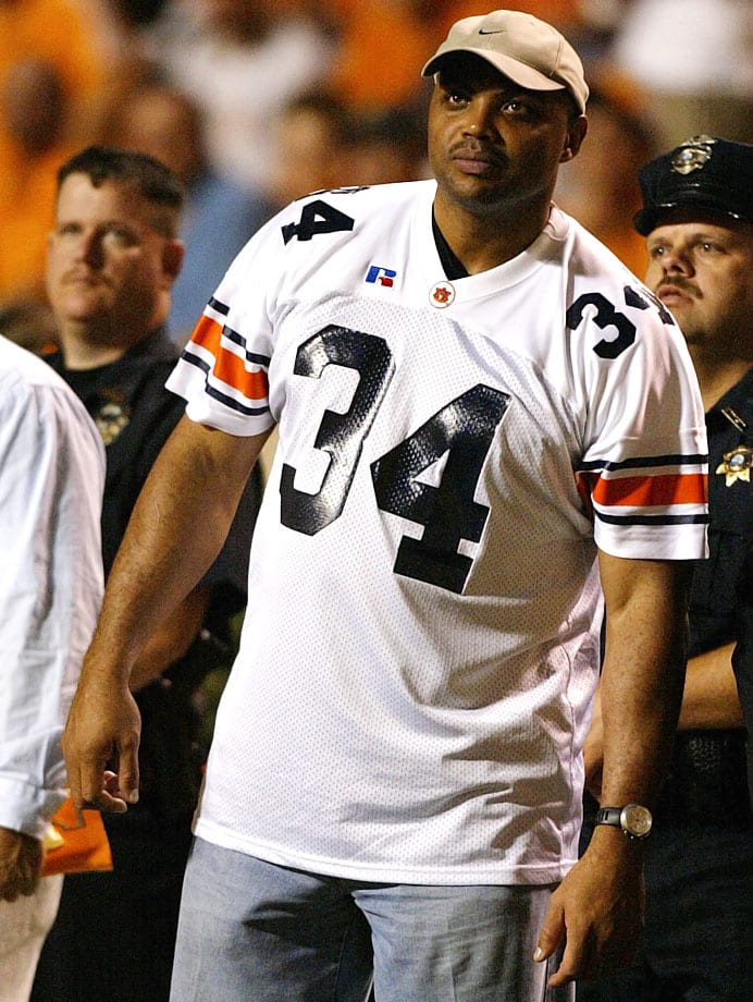 2004-Charles-Barkley-Auburn-fan.jpg